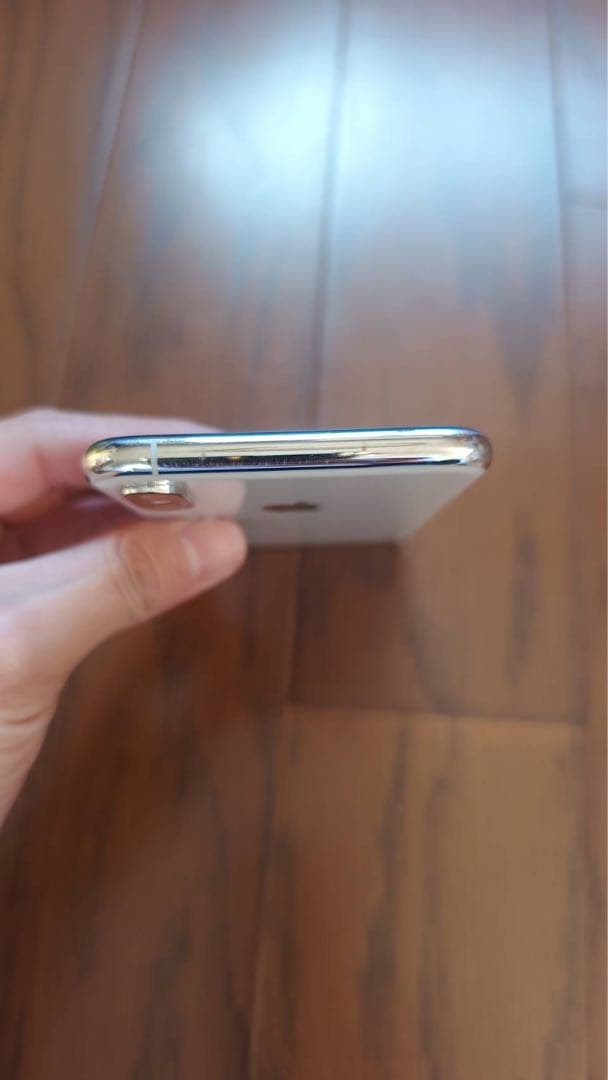 iPhone xs 256GB 本体　ホワイト　箱無し