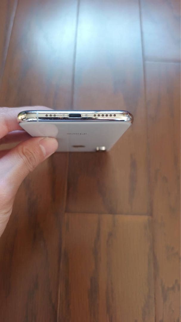 iPhone xs 256GB 本体　ホワイト　箱無し