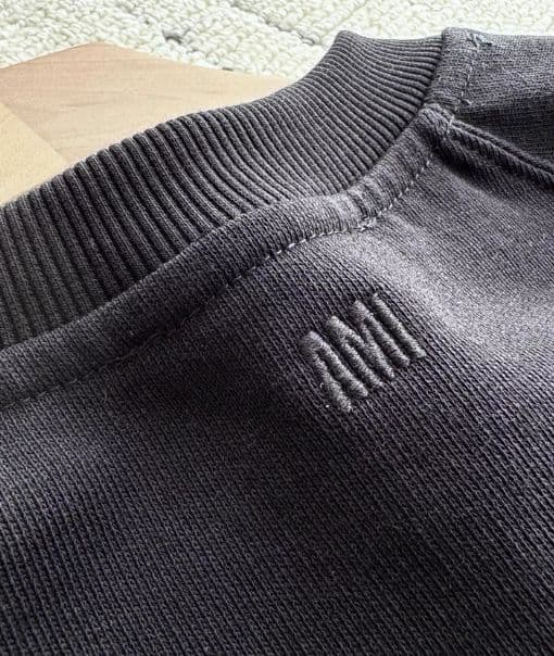 AMI PARIS ハート刺繍の黒スウェット メンズトップス L