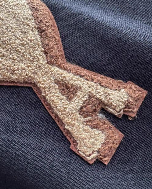 AMI PARIS ハート刺繍の黒スウェット メンズトップス L