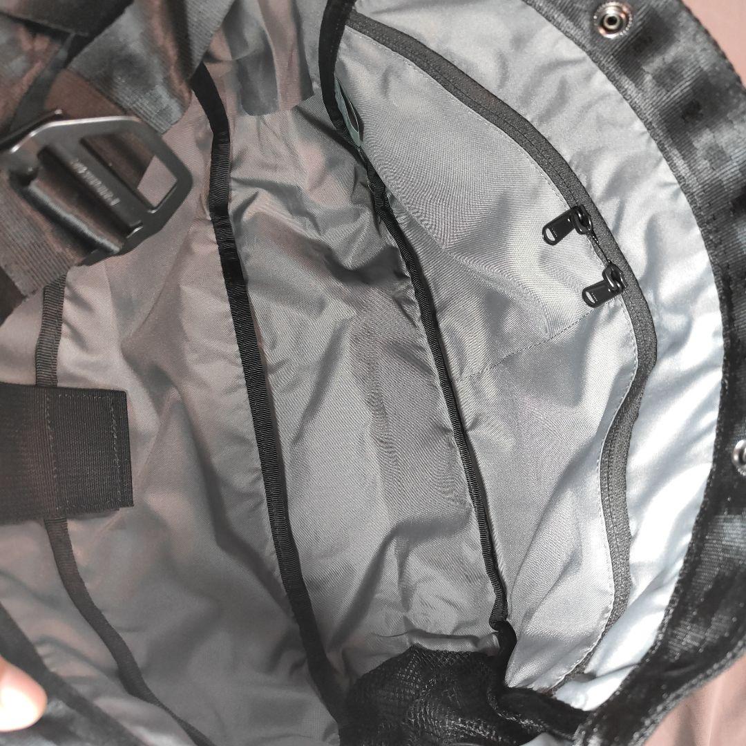 新品NEWSPAPER MESSENGER SM　黒スエード　CHROME