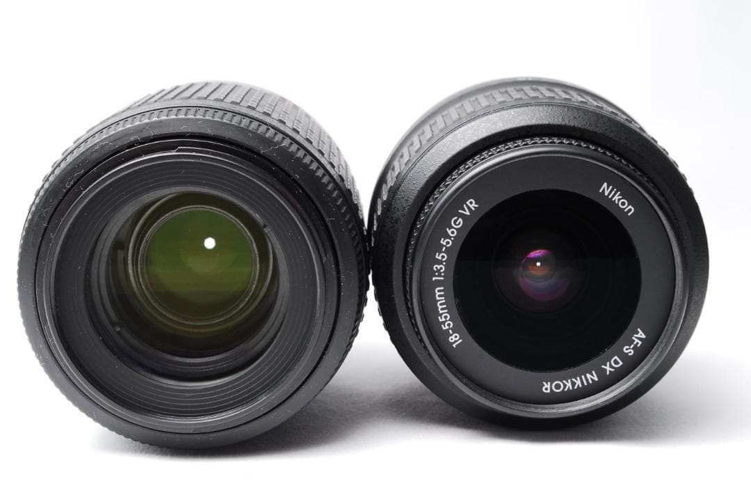 【ショット少ない】Nikon D5600 ダブルレンズ 初心者おすすめ