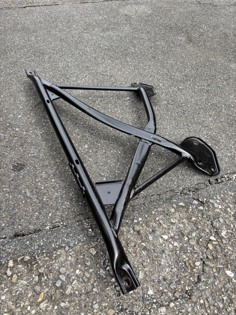 【フロントまわりの補強に】E36 3シリーズ　カブリオレ用　ロアクロスメンバー