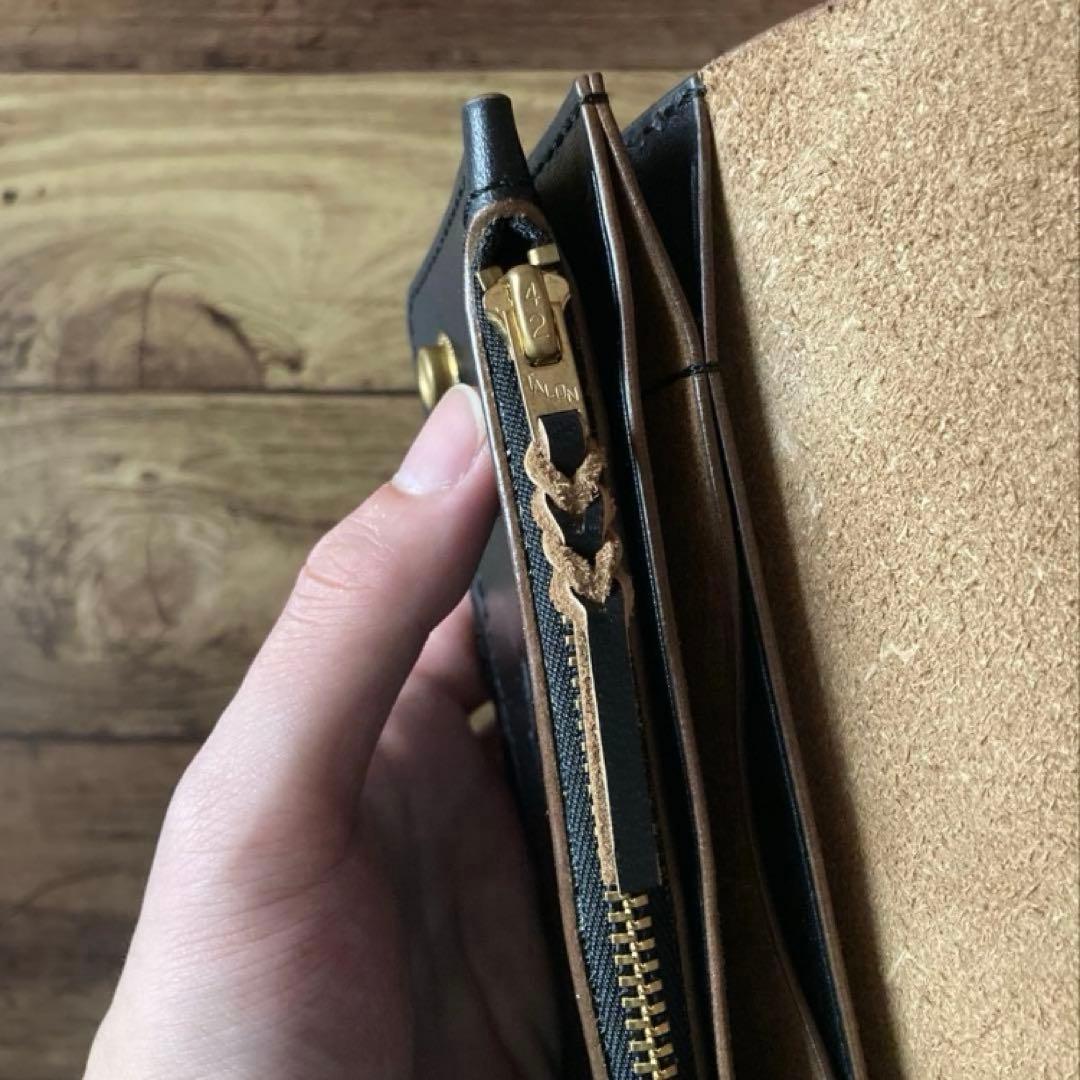 【やっほい】ミドルトラッカーウォレット 茶芯ブラック【お札を折らずに収納】