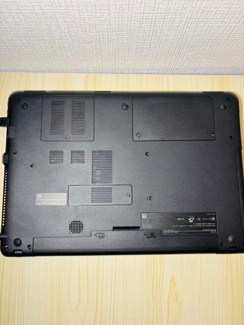 【ノートパソコン】第7世 Core i5 SSD ノートPC バッテリー◎