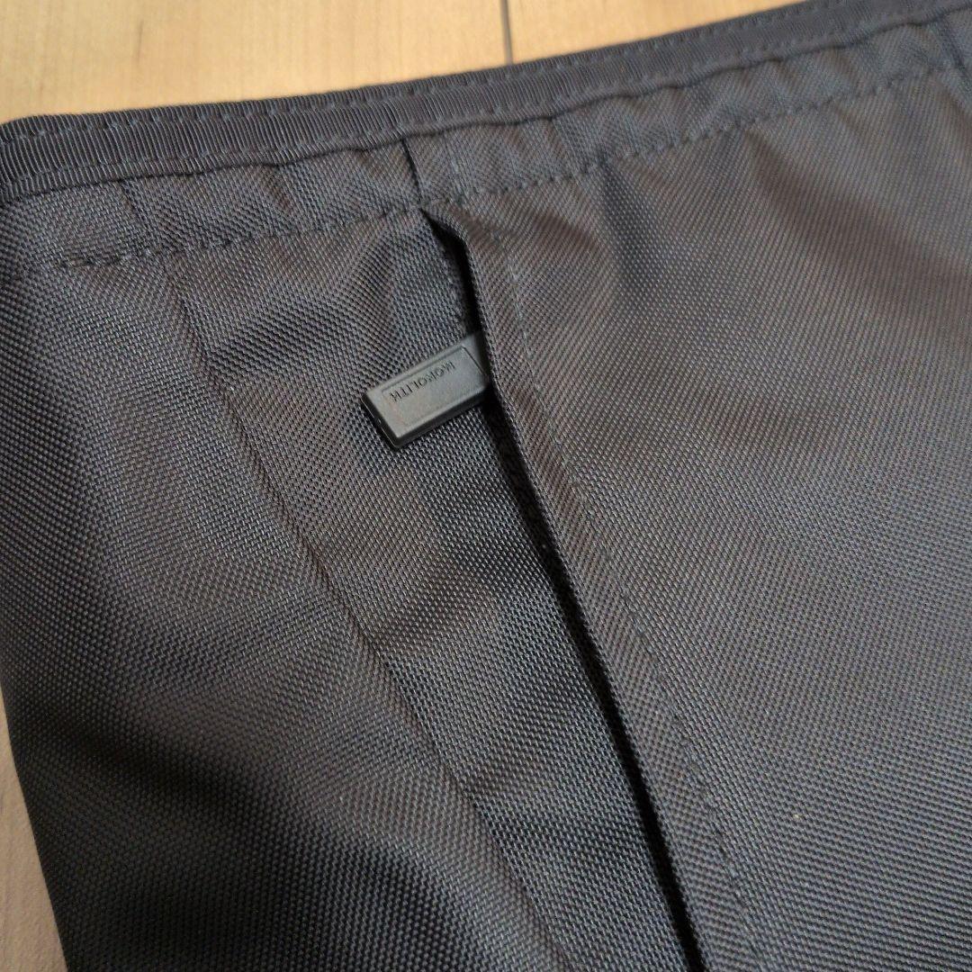 美品 SHOULDER STANDARD HEXA M MONOLITH