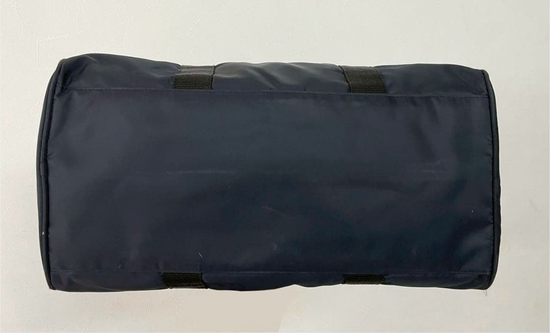 人気✨プラダ　ナイロン　ボストンバッグ　旅行用　三角プレート　ショルダー付き