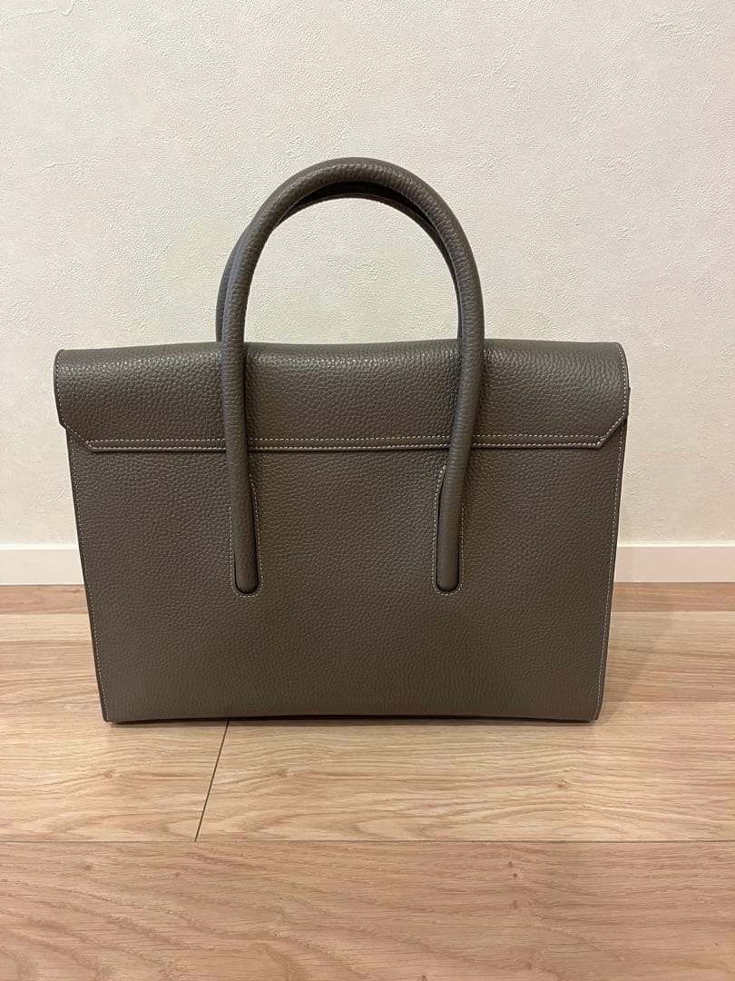 y*o様 TOFF &LOADSTONE デボネア　グレージュ