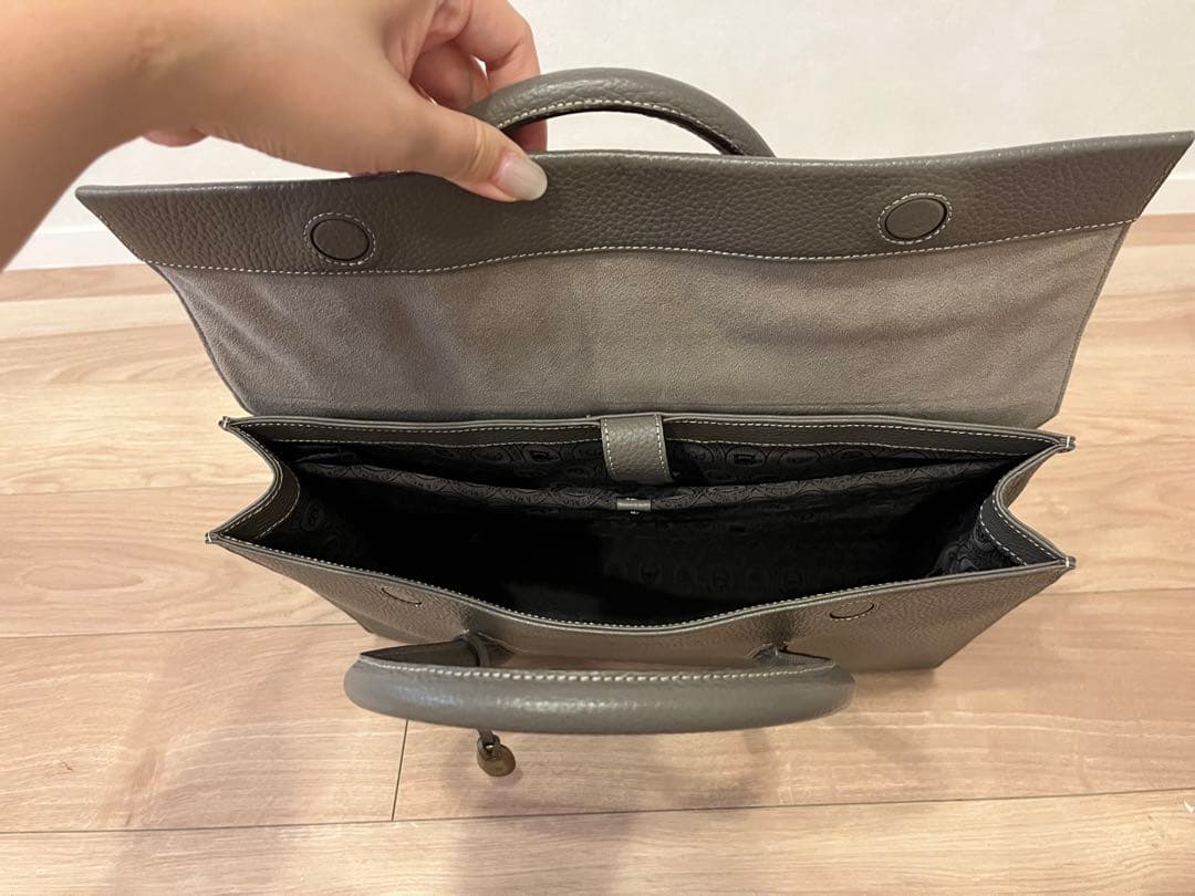 y*o様 TOFF &LOADSTONE デボネア　グレージュ