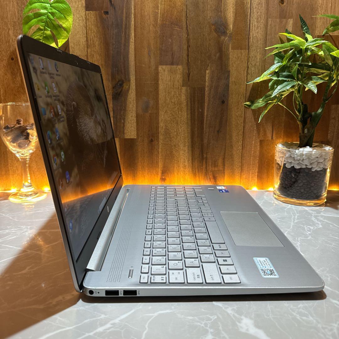 人気モデル‼️HP Laptop 15☘第12世代☘メモリ16GB☘ノートパソコン