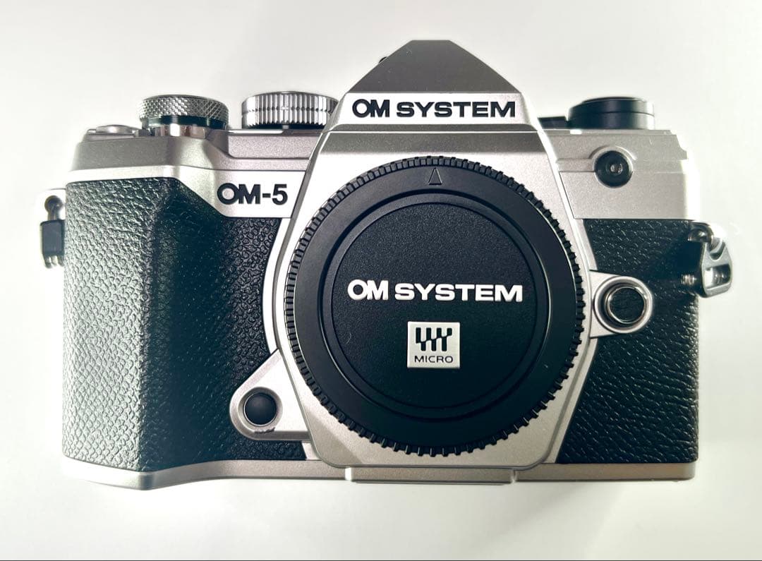 【中古】【美品】OM SYSTEM / オリンパス OM-5ボディ、ガイドブック