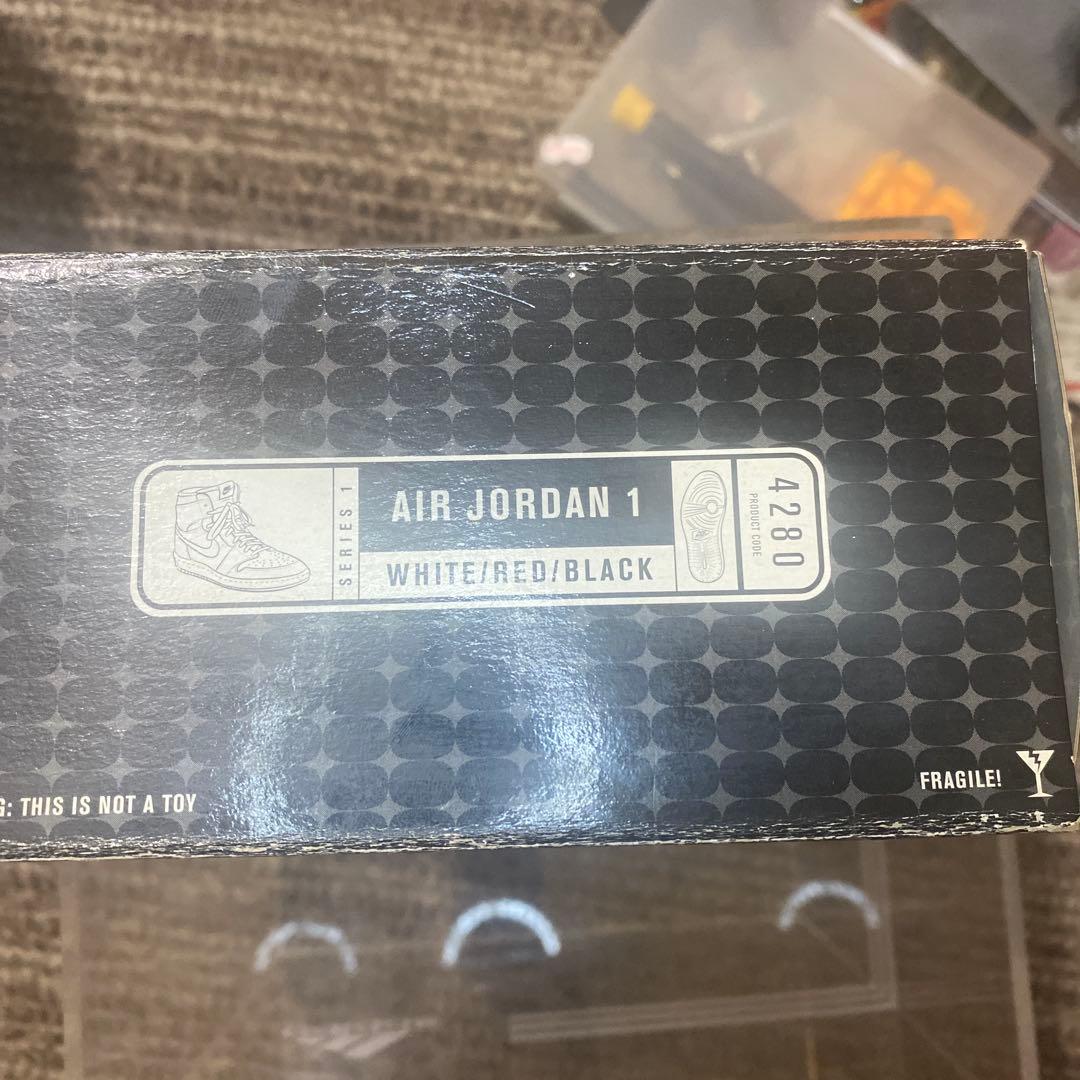 あ*袋様 NIKE AIR JORDAN1陶器製 フィギュア Bowen Des