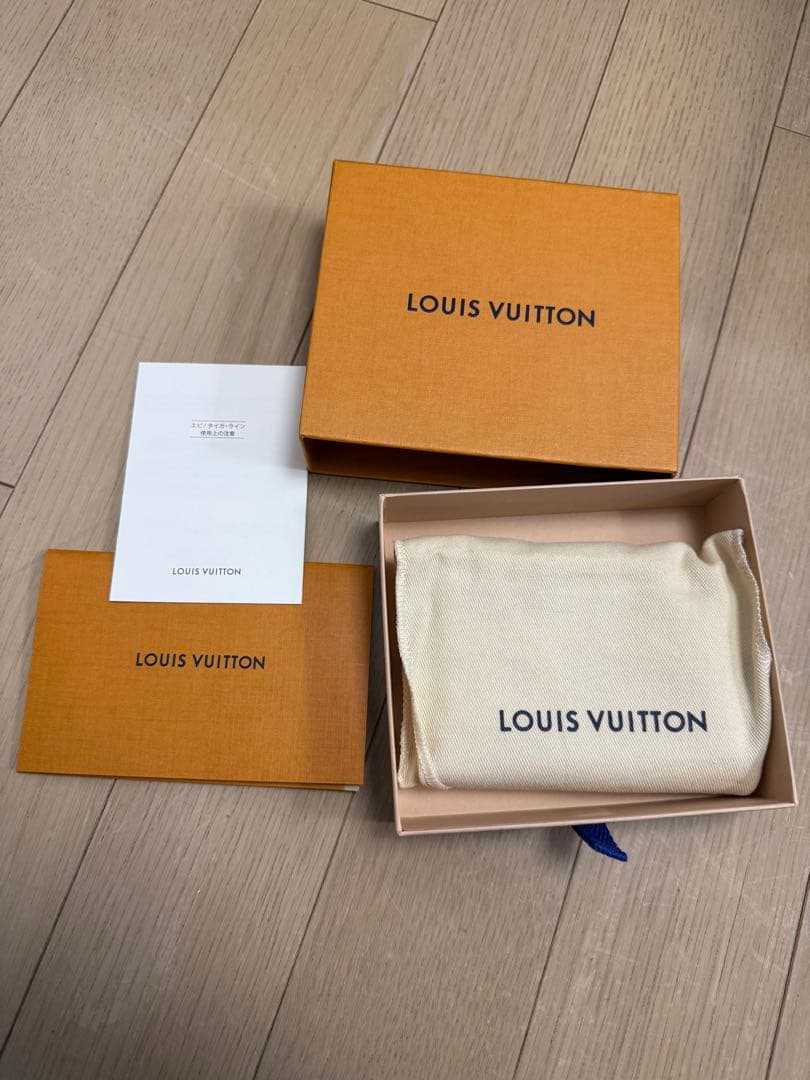 美品 ルイヴィトン タイガ 黒 ノワール ケース ジッピーパース