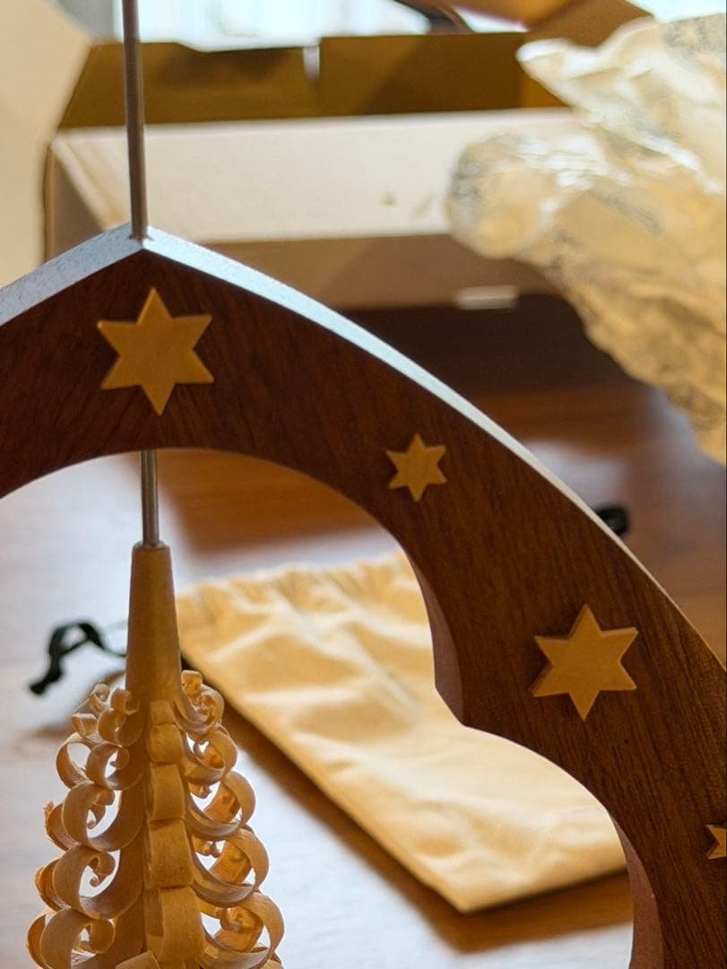 ドイツ製　木製クリスマスピラミッド