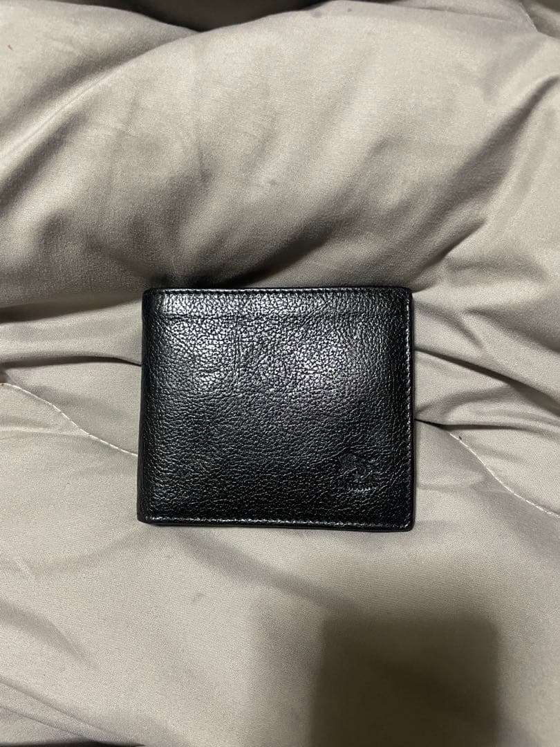 イル ビゾンて二つ折り財布