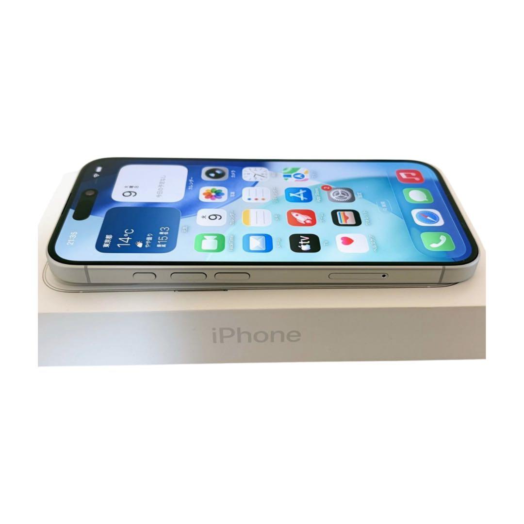 【美品】iPhone 16 128GB ホワイト SIMフリー