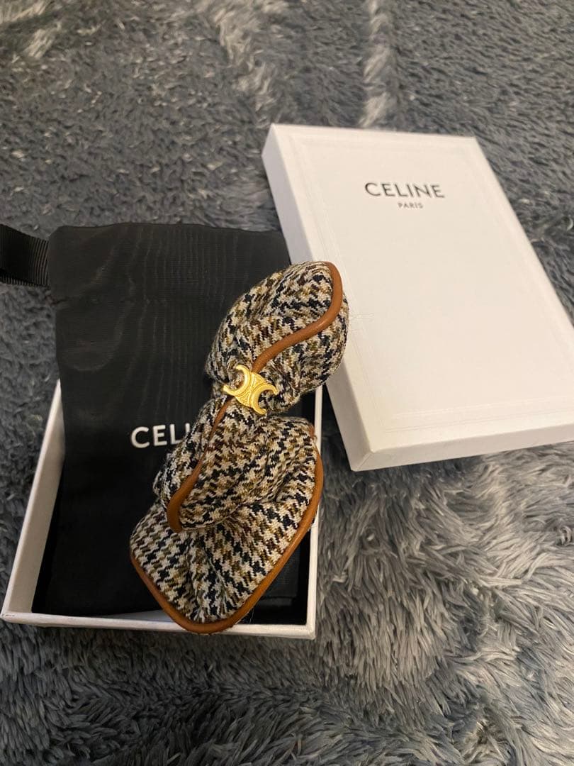 セリーヌ 千鳥格子 トリオンフ シュシュ 箱付