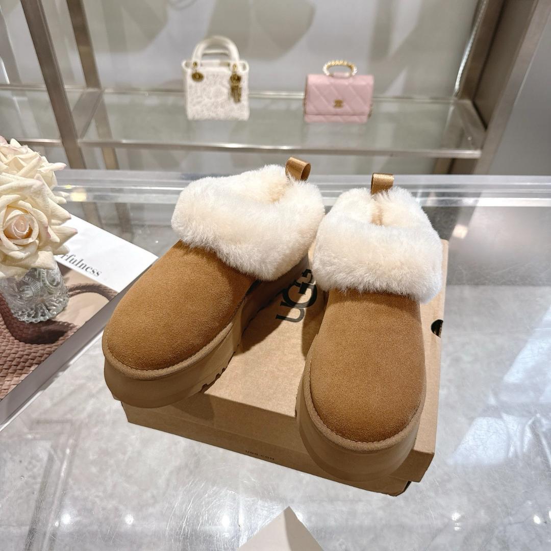 新品 UGG ブラウン ムートンブーツ 厚底