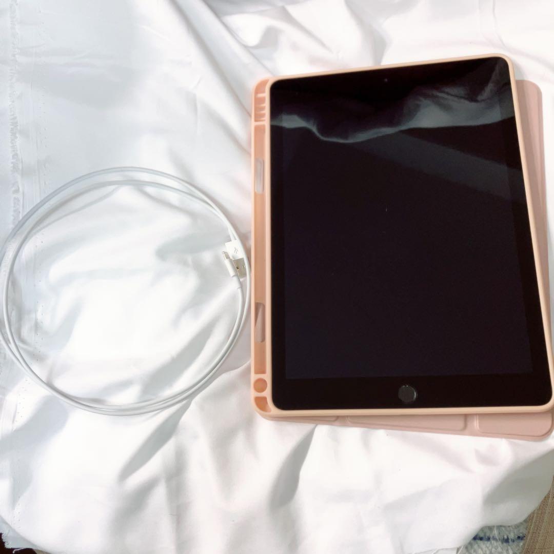 iPad本体 第6世代 9.7インチ 128GB 付属品付き