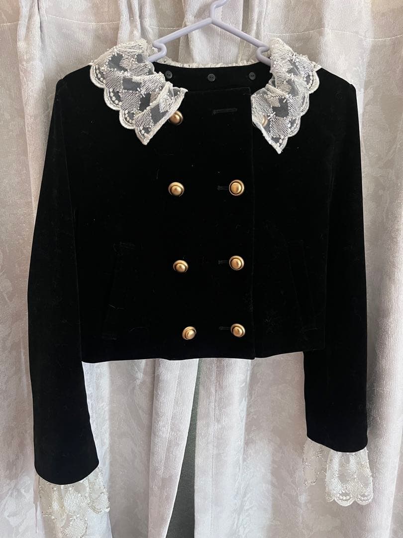 Lilybrown スカラップビジューアタッチドジャケット