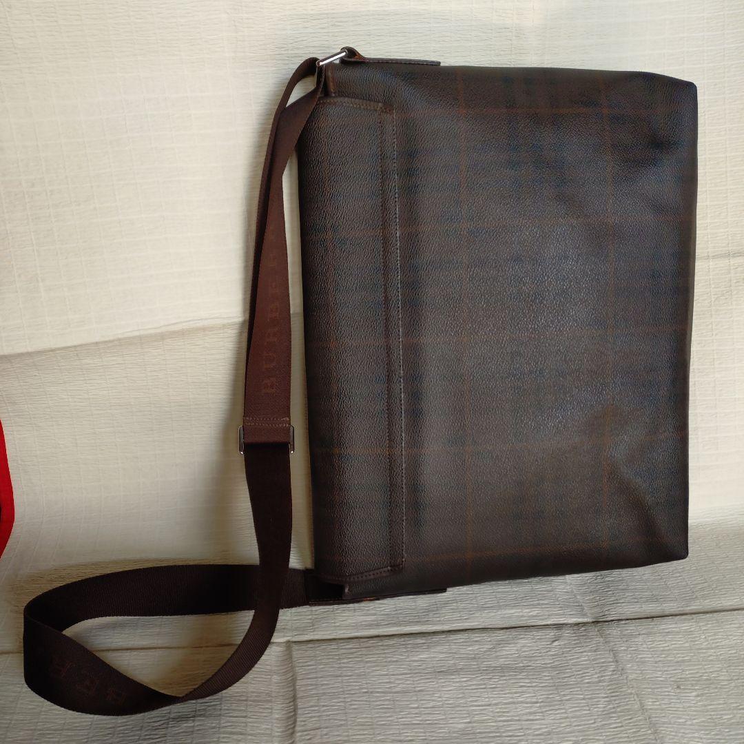 美品です。バーバリーショルダー