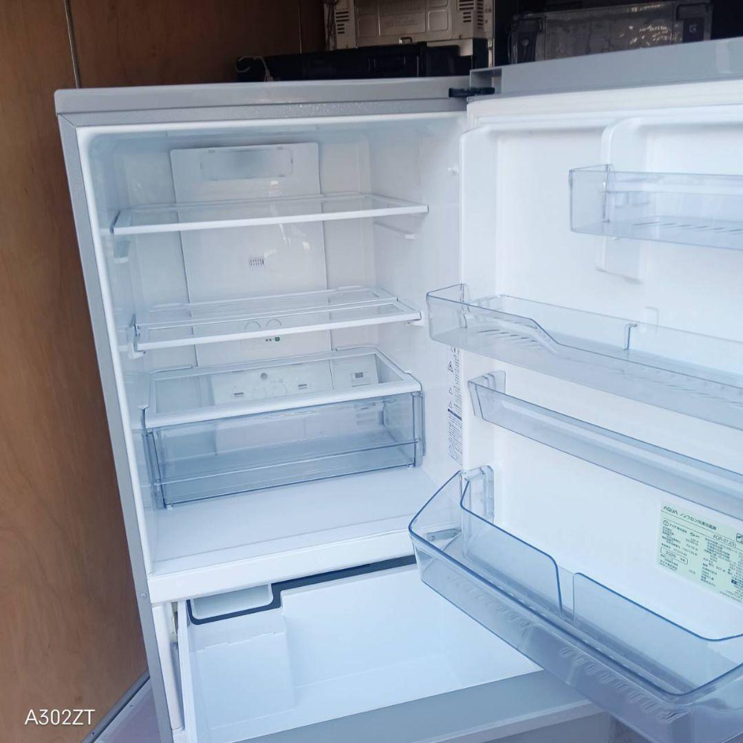 D102 送料設置無料 アクア　人気モデル　大型冷蔵庫　272L