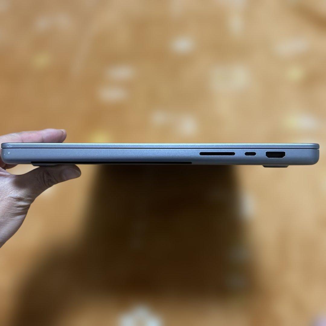 美品快速MacBook Pro M1 32GB 16core 500GB