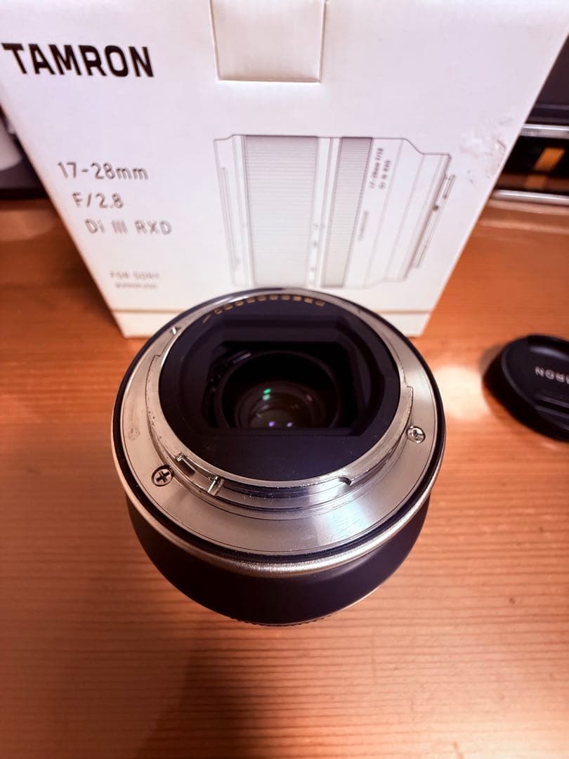 美品TAMRON17-28mm F2.8 Di III RXDソニーEマウント