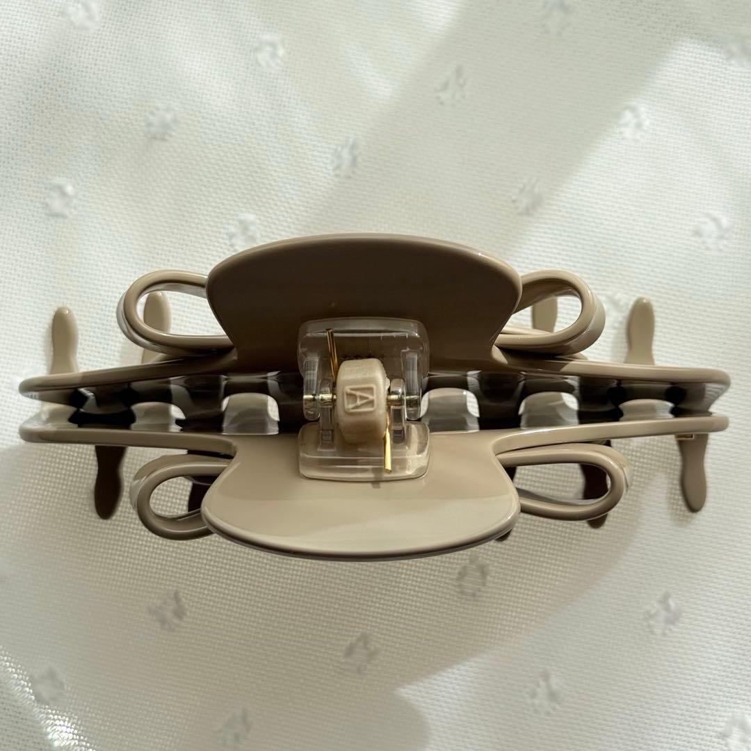 新品✨希少✨購入証明書有 ALEXANDRE DE PARIS ベージュクリップ