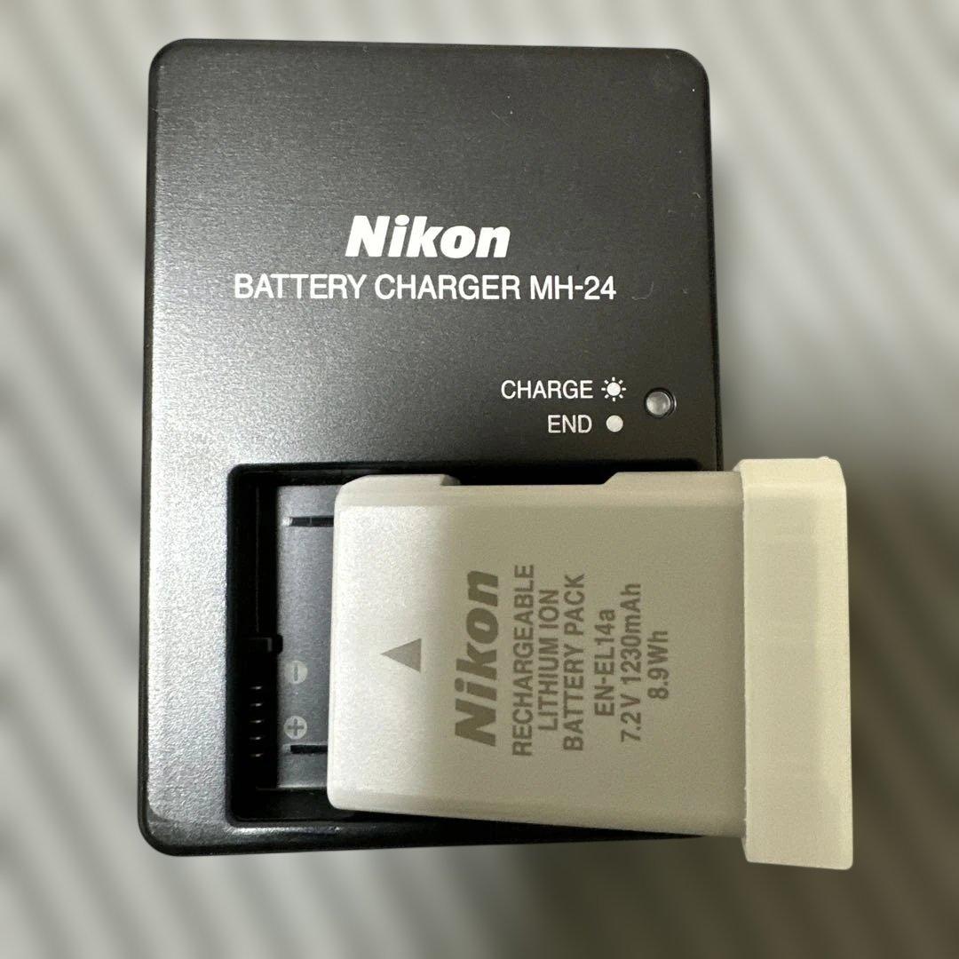 Nikon D3400 デジタル一眼レフカメラ