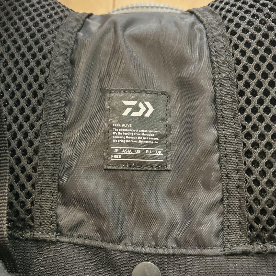 ダイワ　ベンチクールゲームベストIV DF-6109 ライフジャケット