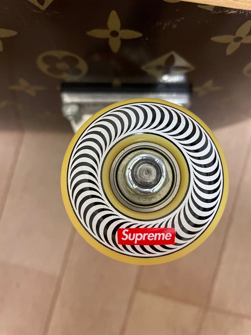2*1様 Supreme シュプリーム　ヴィトン　ルイヴィトン　スケボー　デッキ