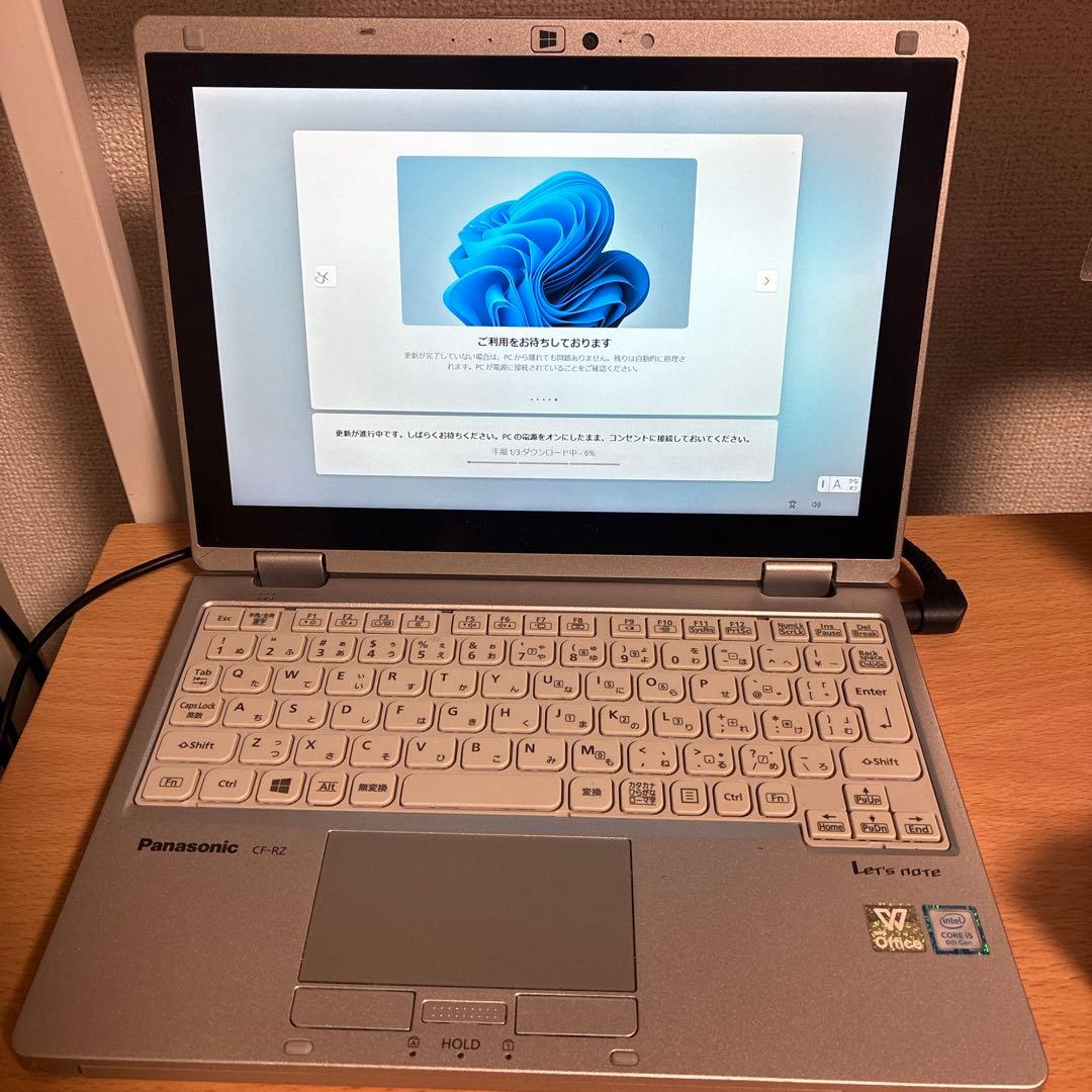 Panasonic Let's note CF-RZ ノートPC