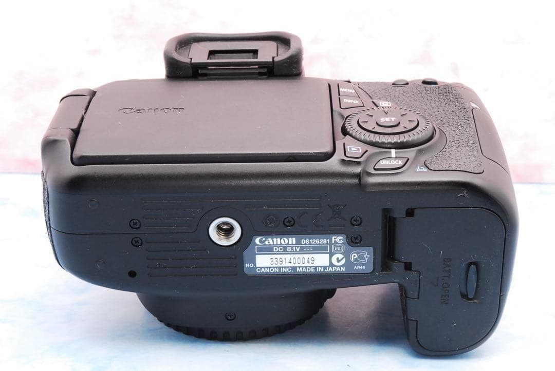 ▪️キャノン EOS 60D▪️一眼レフカメラ▪️バッグ付▪️超望遠レンズ付