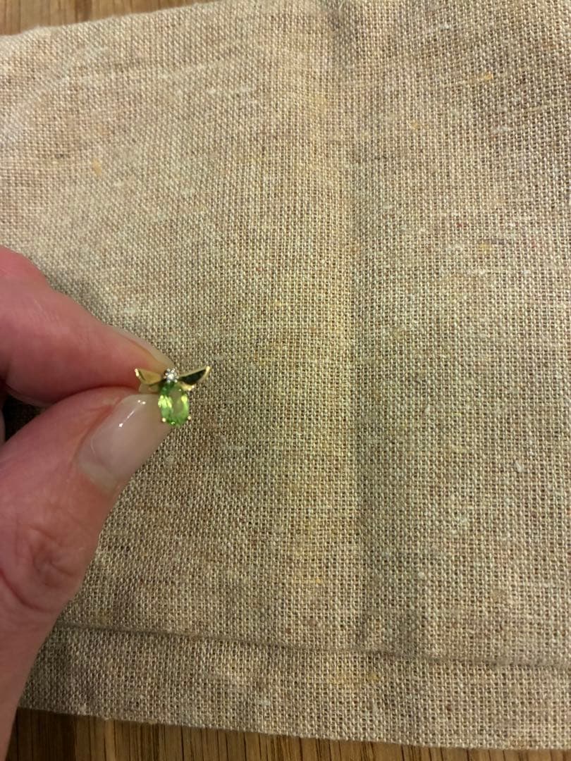 Bijou de Mミニミツバチピアス（BMEABEEPERY）