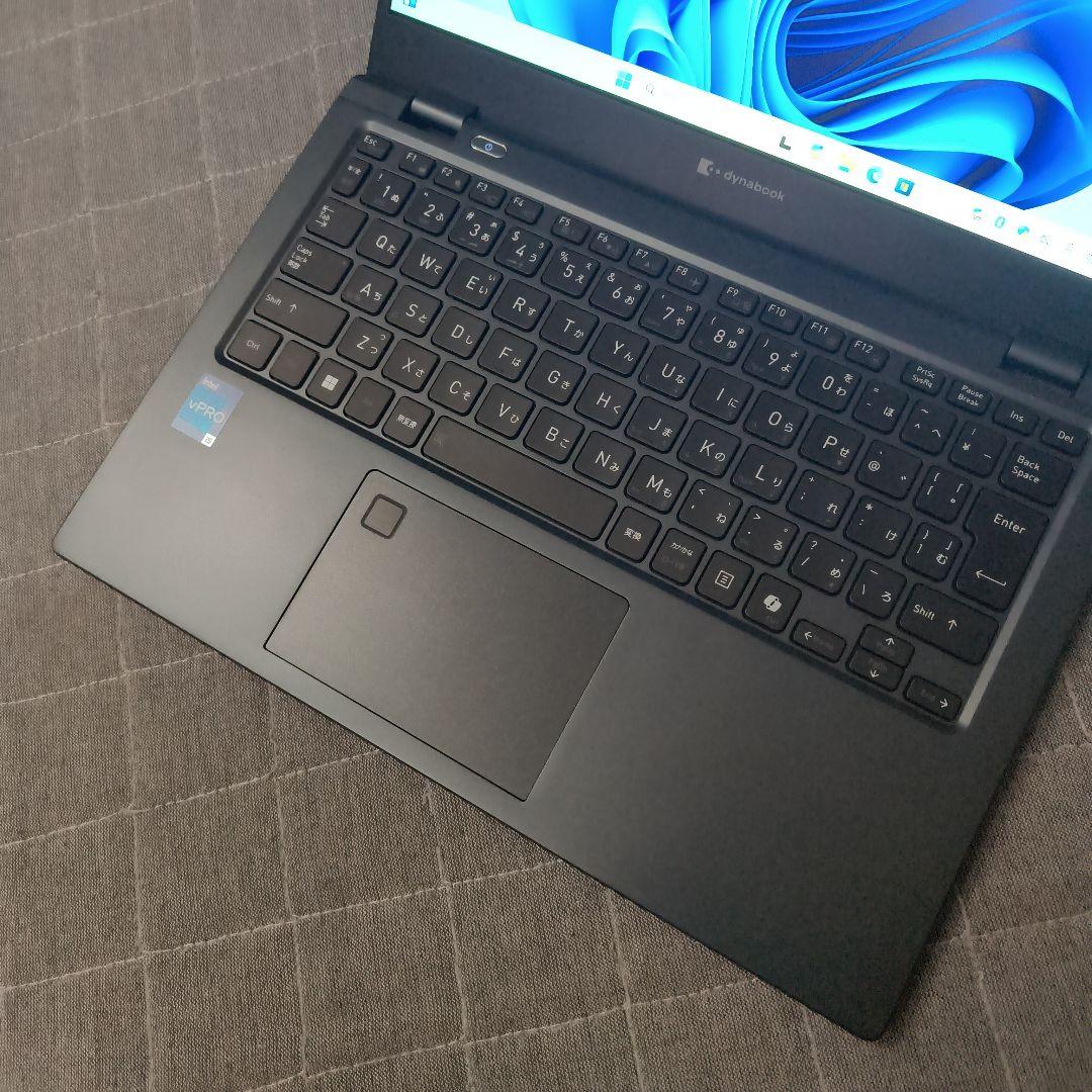 超美品 Dynabook 超軽量 驚速 13世代i5 16GB 512GB 19