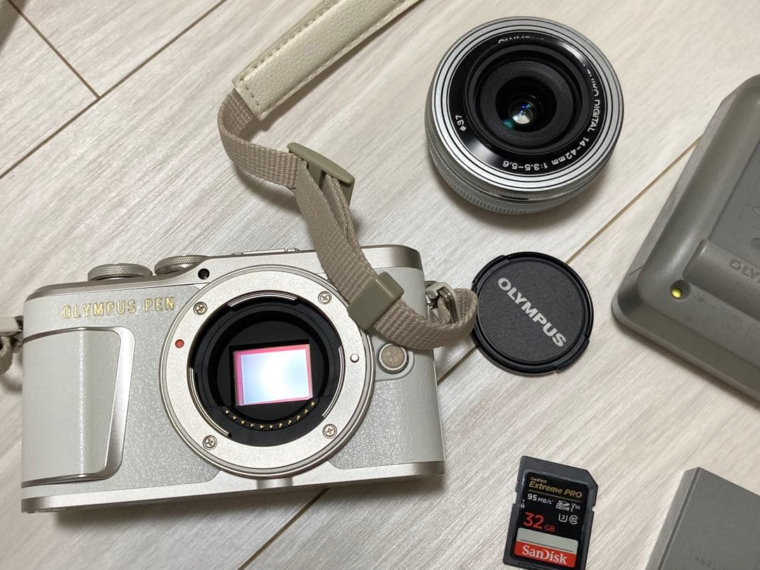 【美品】OLYMPUS オリンパス PEN E-PL9 ミラーレス一眼カメラ