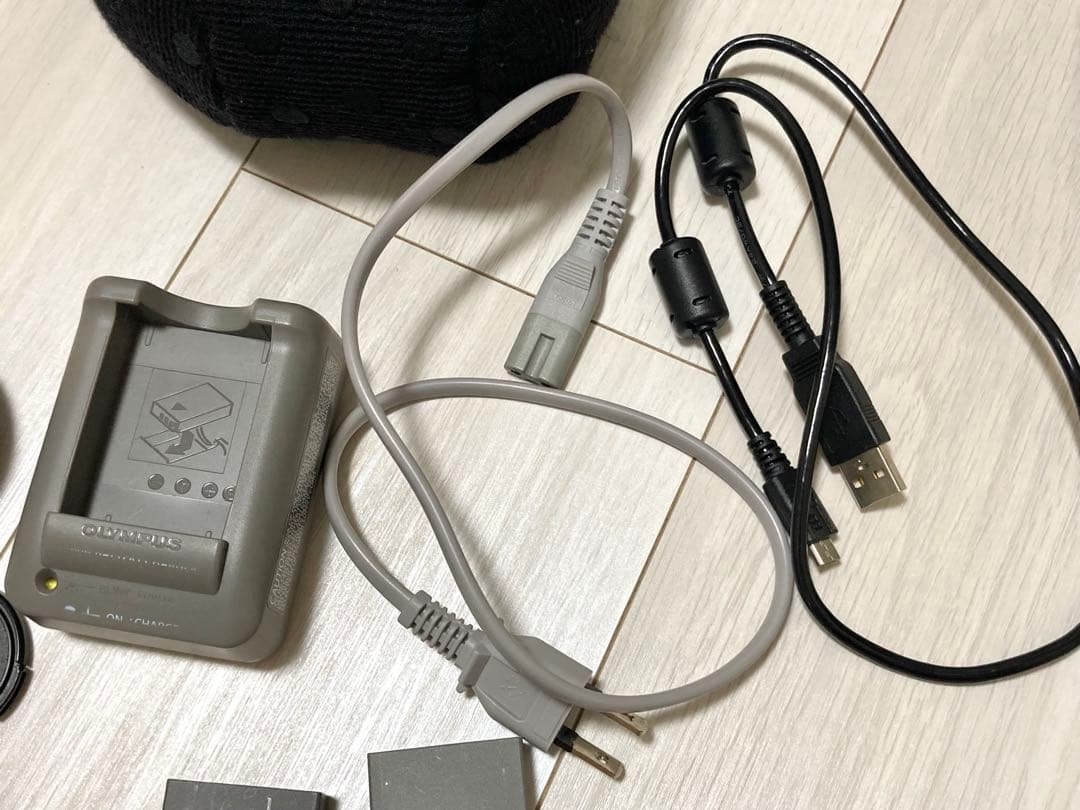 【美品】OLYMPUS オリンパス PEN E-PL9 ミラーレス一眼カメラ