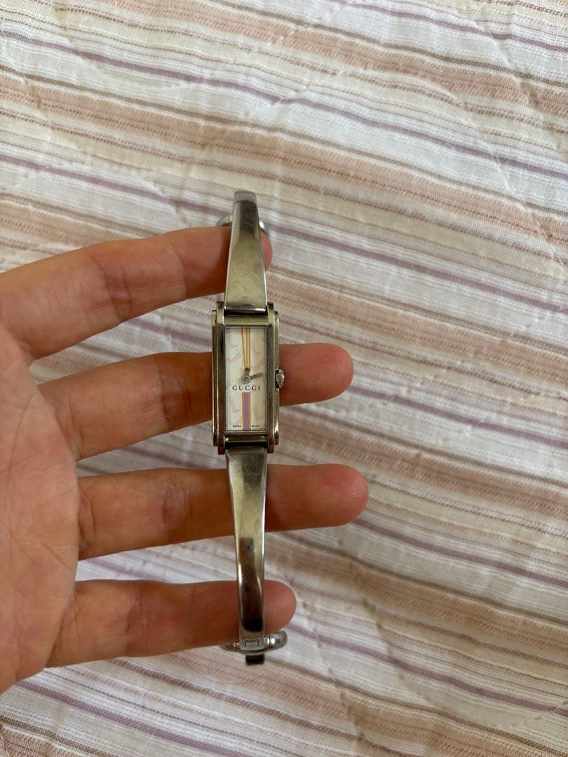 GUCCI レディースウォッチ シルバー
