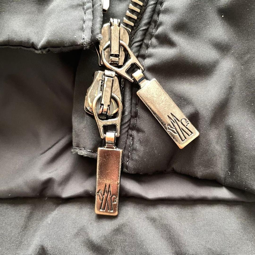 モンクレール NIM GIUBBOTTO ロングダウンコート　XS　ロゴ金具