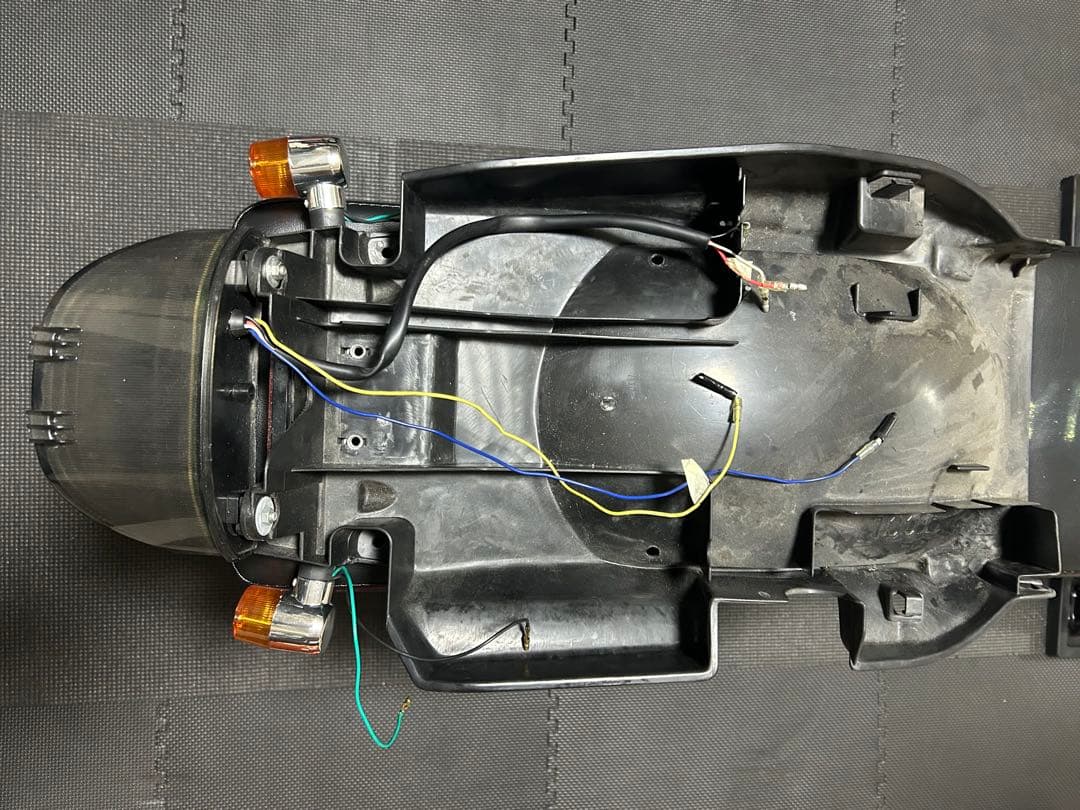 ホーネット250 リアフェンダー　cbrテール