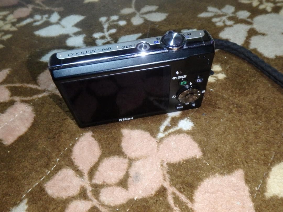動作品 NIKON S640 COOLPIX デジタルカメラ