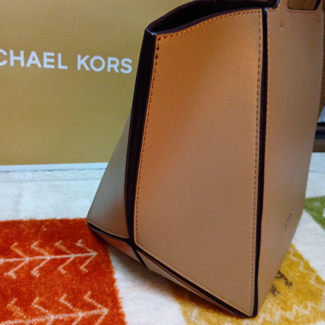 MICHAEL KORS JORDI レザー トート ミディアム
