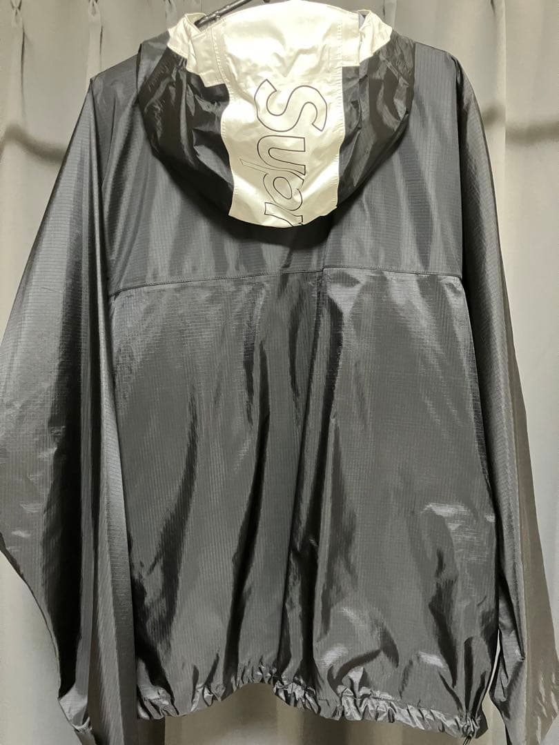 Supreme 黒 M ナイロンパーカー