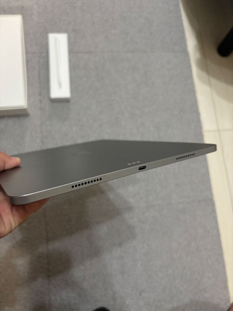 く*ん様 【美品】iPad Pro12.9 256GB （第6世代）Wi-Fi＋