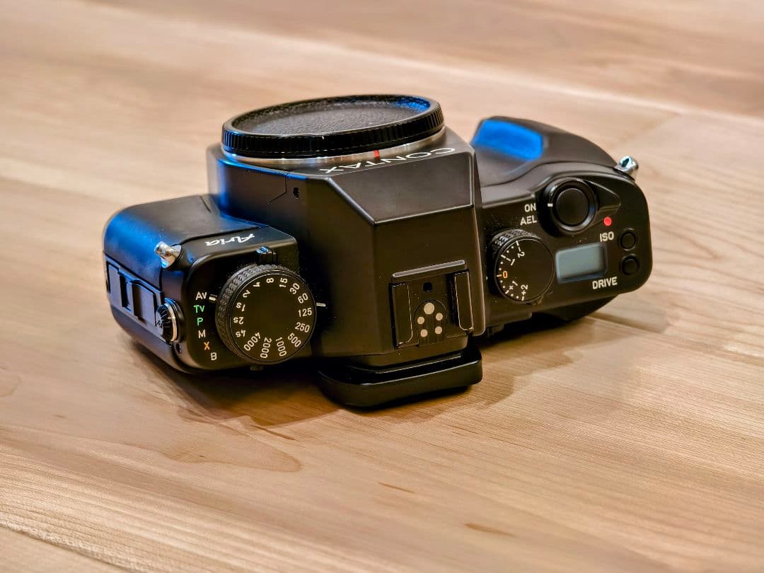 【動作未確認、箱・付属品付き】CONTAX Aria ボディのみ
