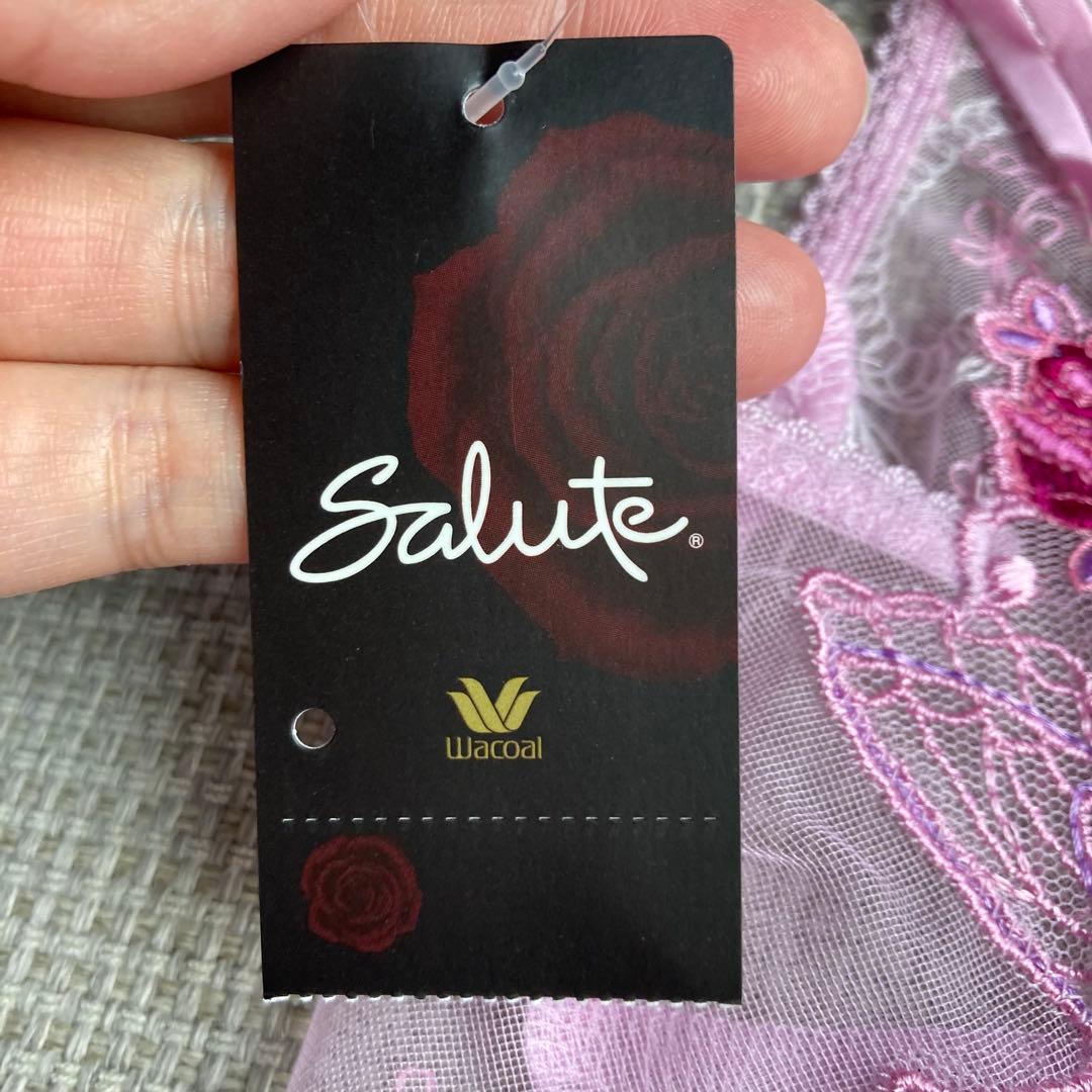 【新品】ワコール　サルート　キャミソール　ローズ　蝶々