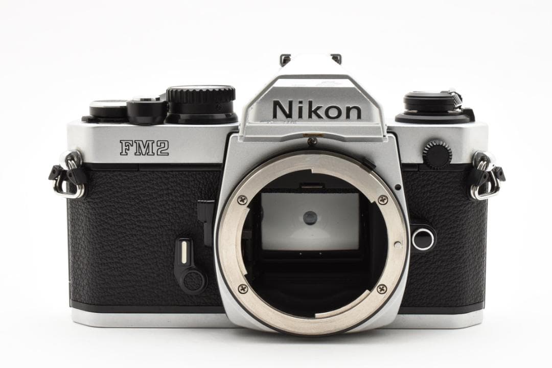 超美品 ニコン New FM2 シルバー フィルム　モルト新品交換済 M446