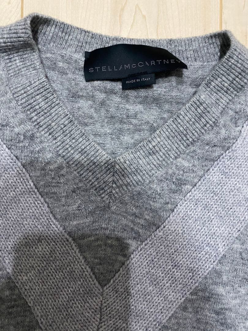 STELLA McCARTNEY グレー Vネックセーター