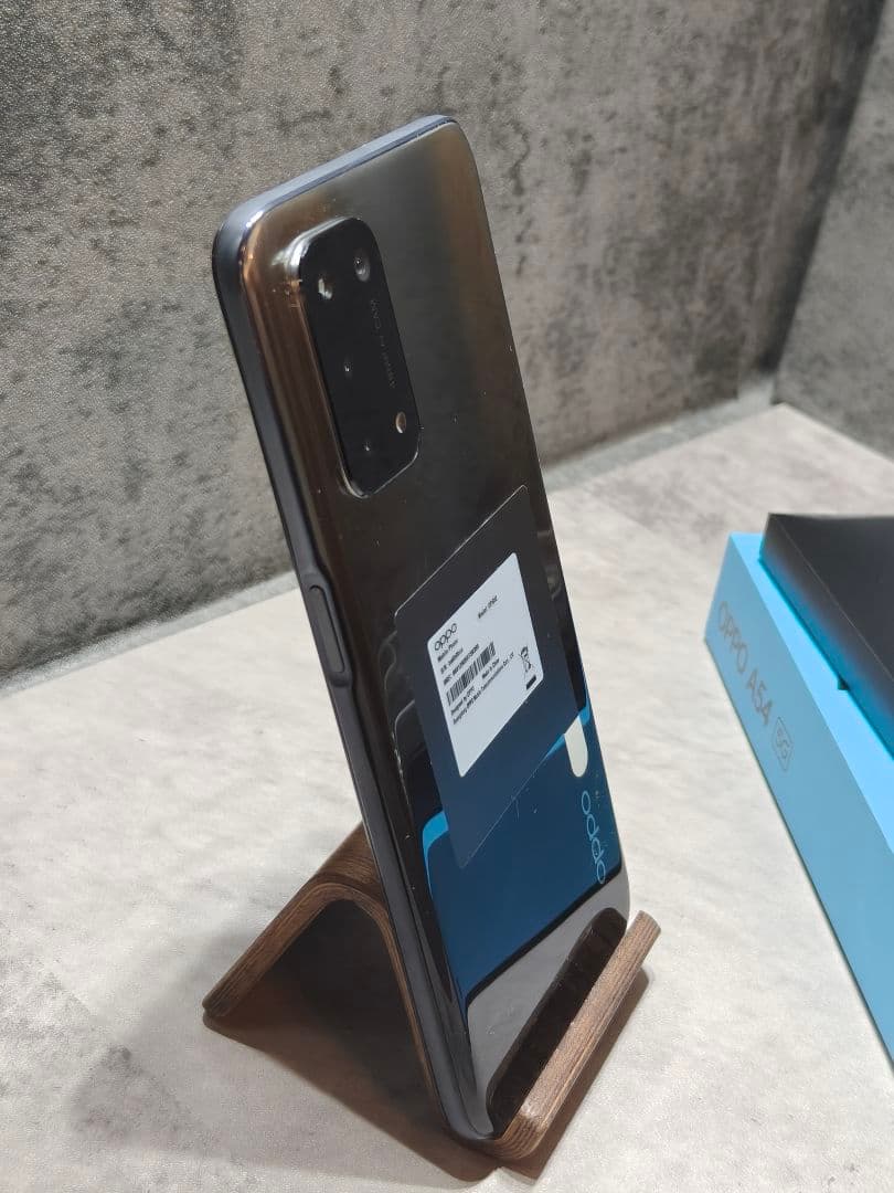 美品 OPPO A54 5G OPG02 SIMフリー スマホ